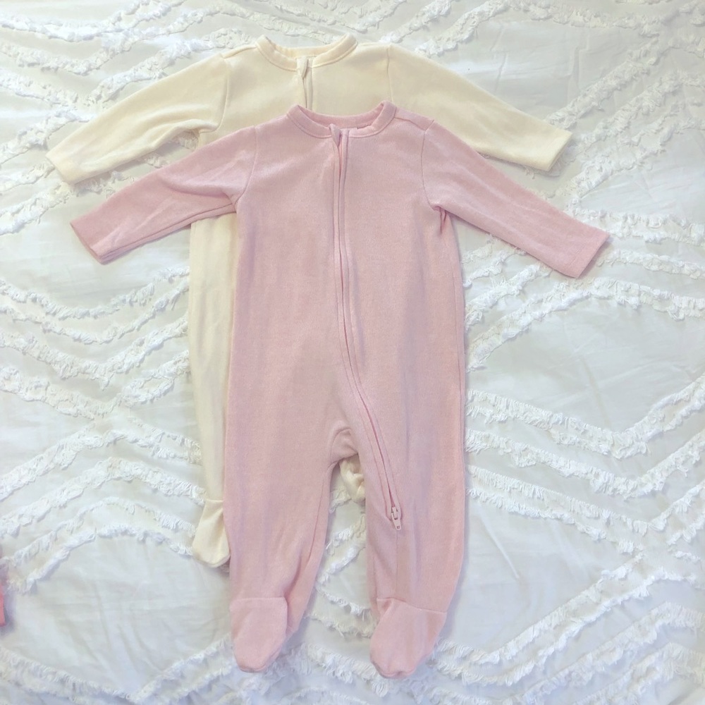 Baby girl 2 peace’s footie pink and ivory color 3-6months super soft material